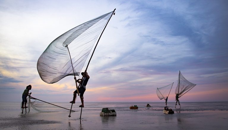 How to Avoid being Hacked this Holiday Season