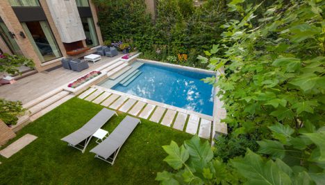 A Guide to Landscaping Around a Family Pool