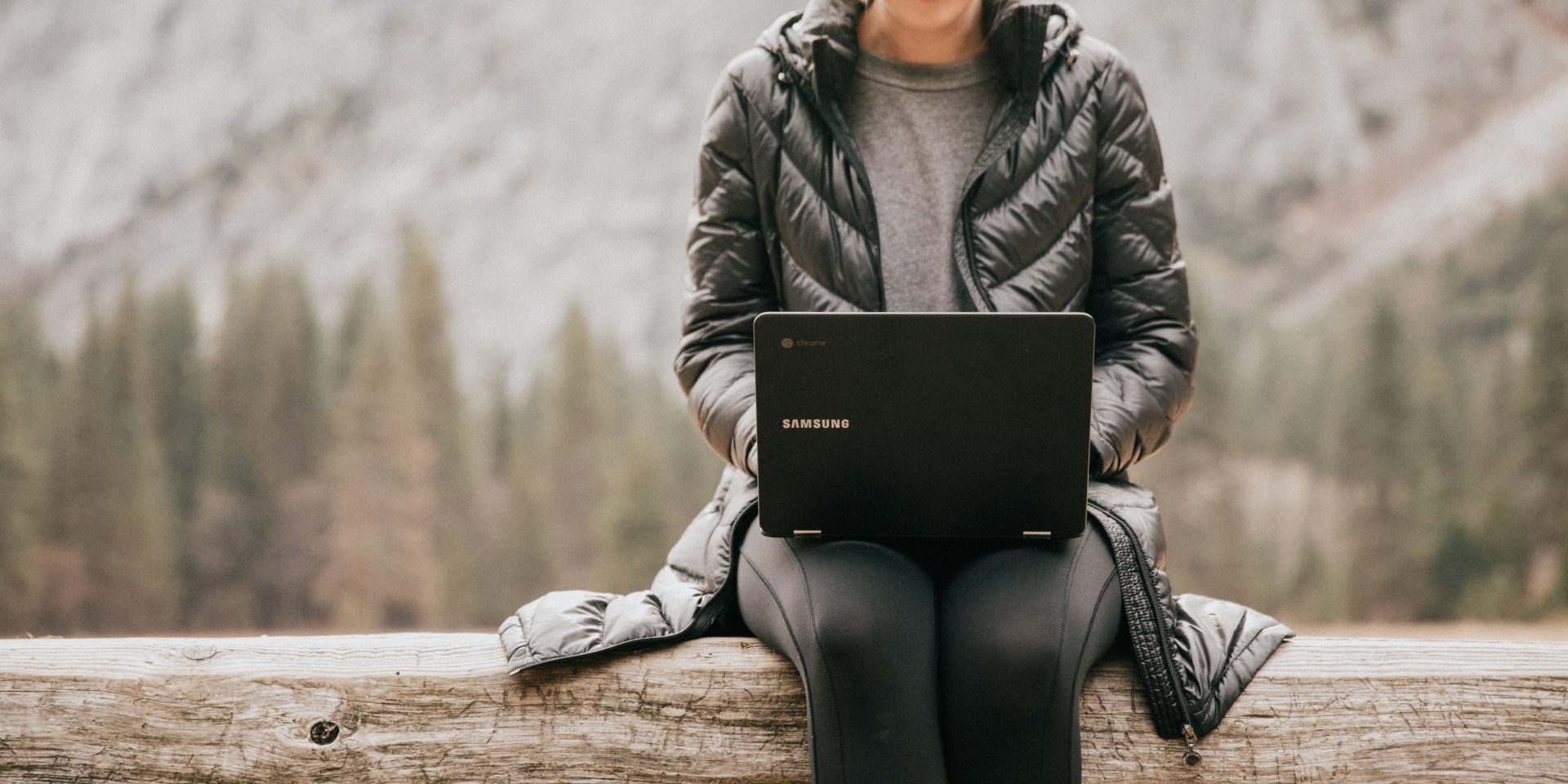 Tiny Small Container Office Design Concept