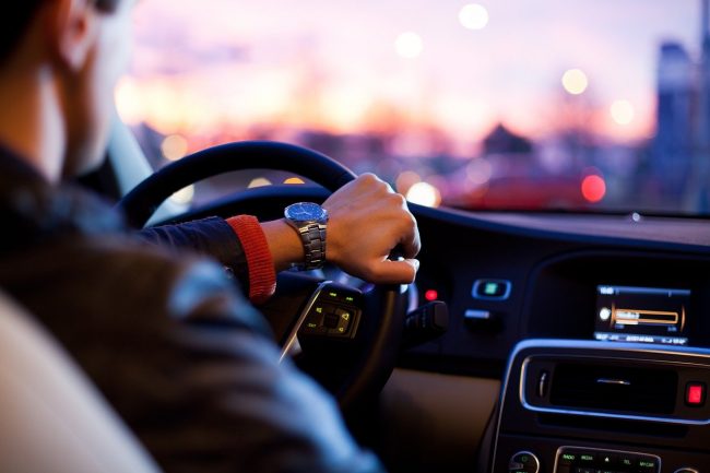 3 Crucial Steps to Find the Right Driving Instructor for Your Driving Lessons
