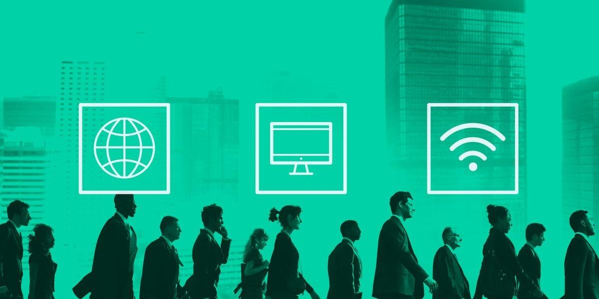 7 Useful Gadgets for Professionals on the Move