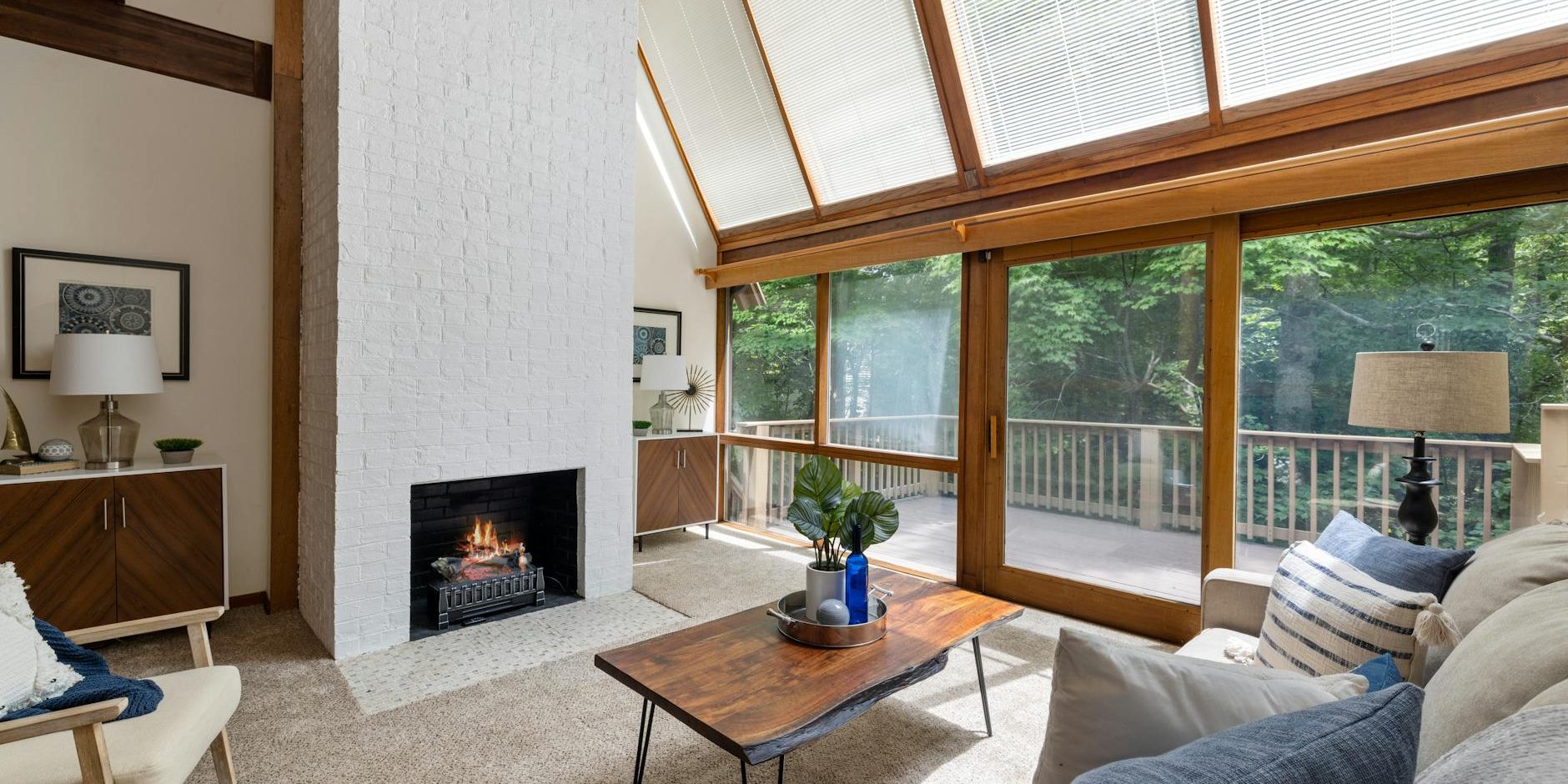 living room with outdoor terrace in house