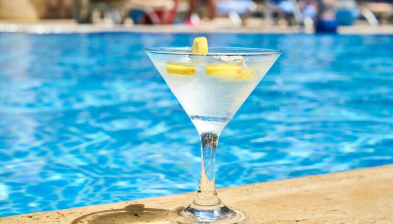 close up photo of martini in cocktail glass