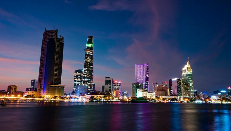 photography of city buildings